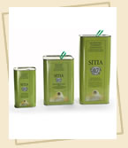 3 contenances d'huile Sitia 07 en bidons